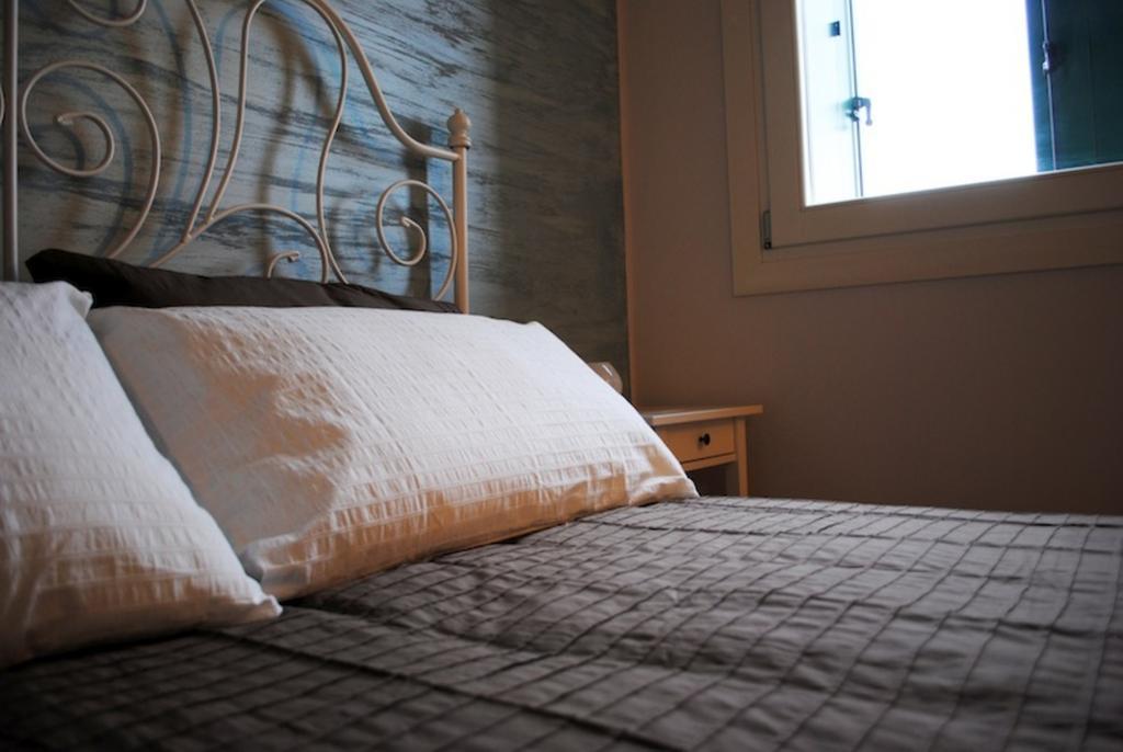 Bed And Breakfast Castello Villafranca di Verona Værelse billede