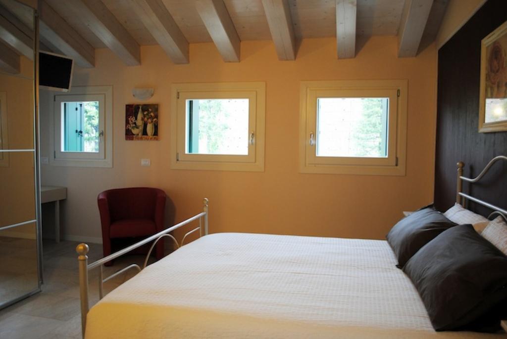 Bed And Breakfast Castello Villafranca di Verona Værelse billede