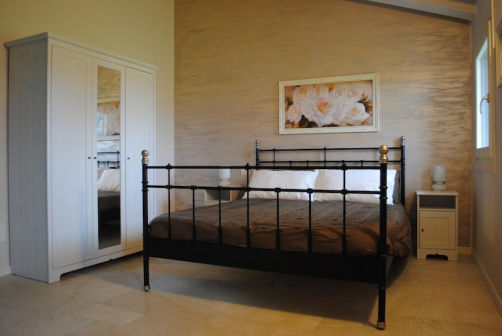 Bed And Breakfast Castello Villafranca di Verona Værelse billede